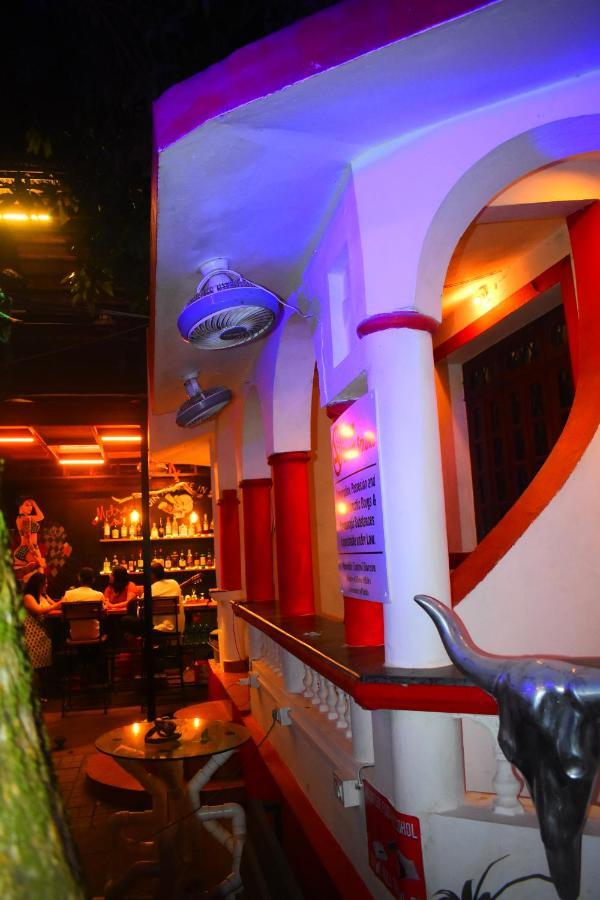 Mitra Hostel Вагатор Екстер'єр фото